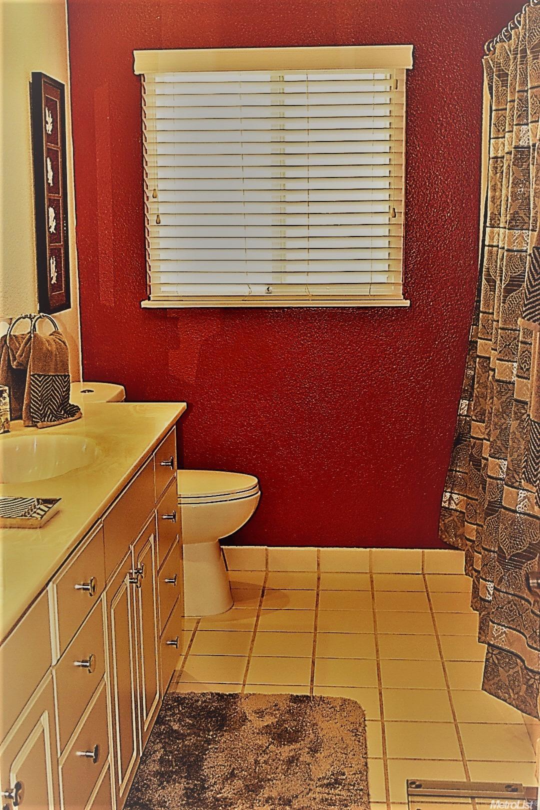 315 E Yorkshire Dr, Stockton, CA 95207 photo 7