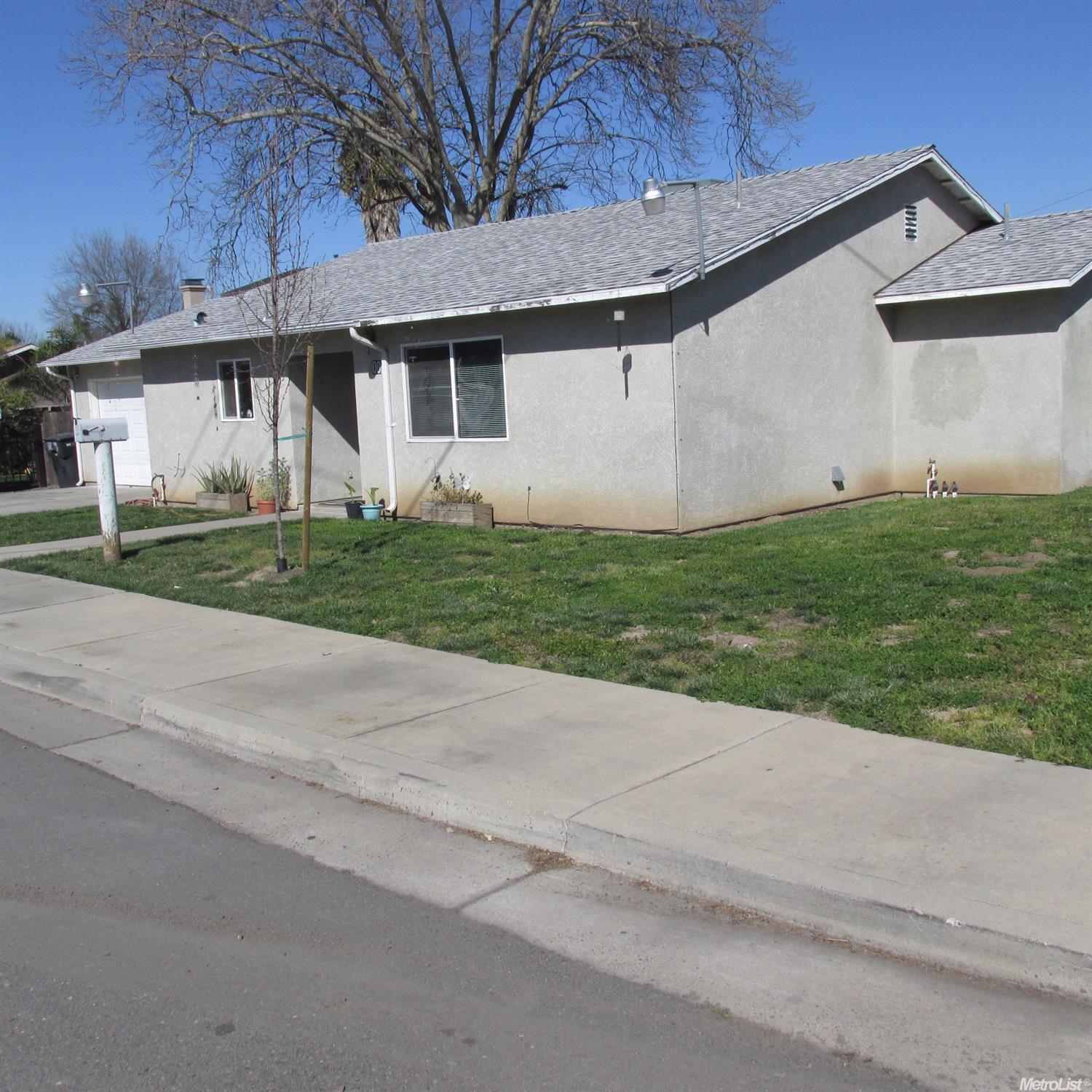400 Laurel Ave, Modesto, CA 95351 photo 1