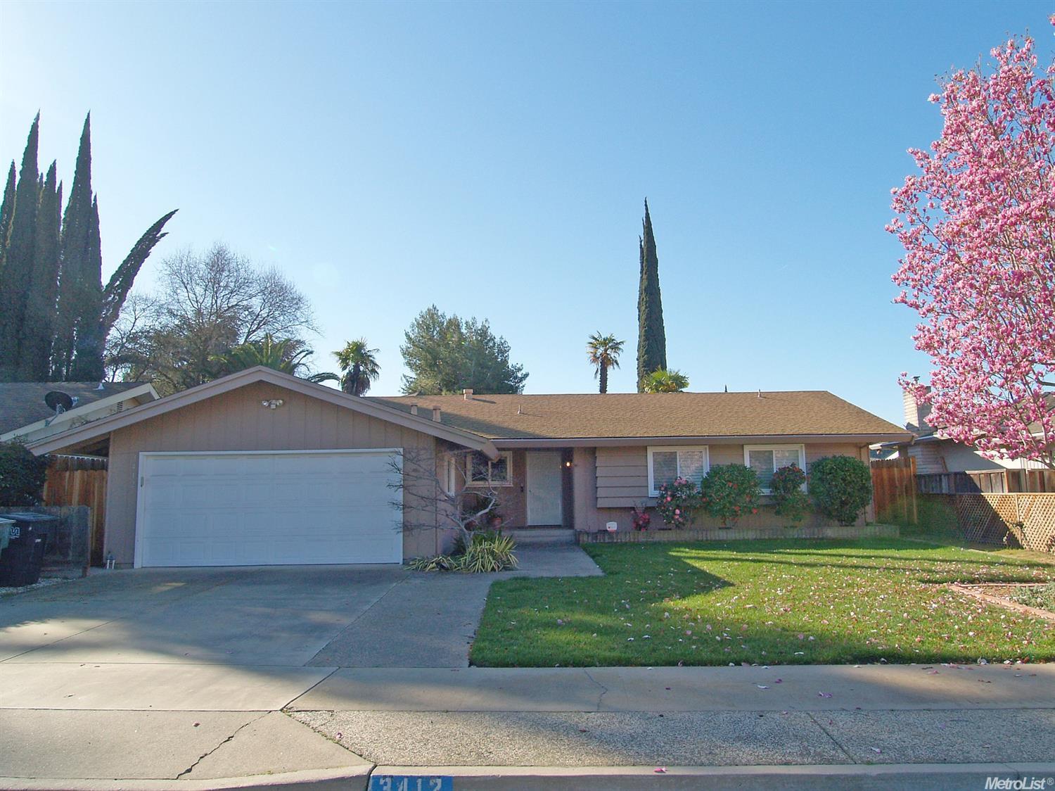 3412 Scenic Dr, Modesto, CA 95355 photo 1