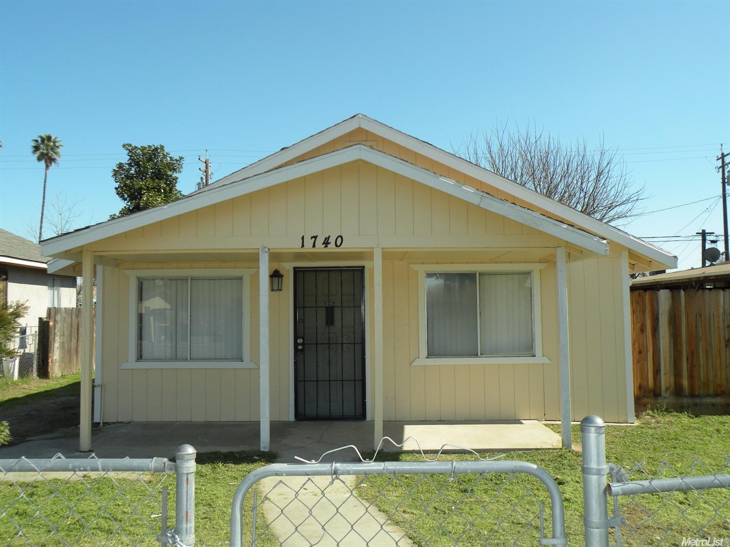 1740 Olympia St, Modesto, CA 95358 photo 1