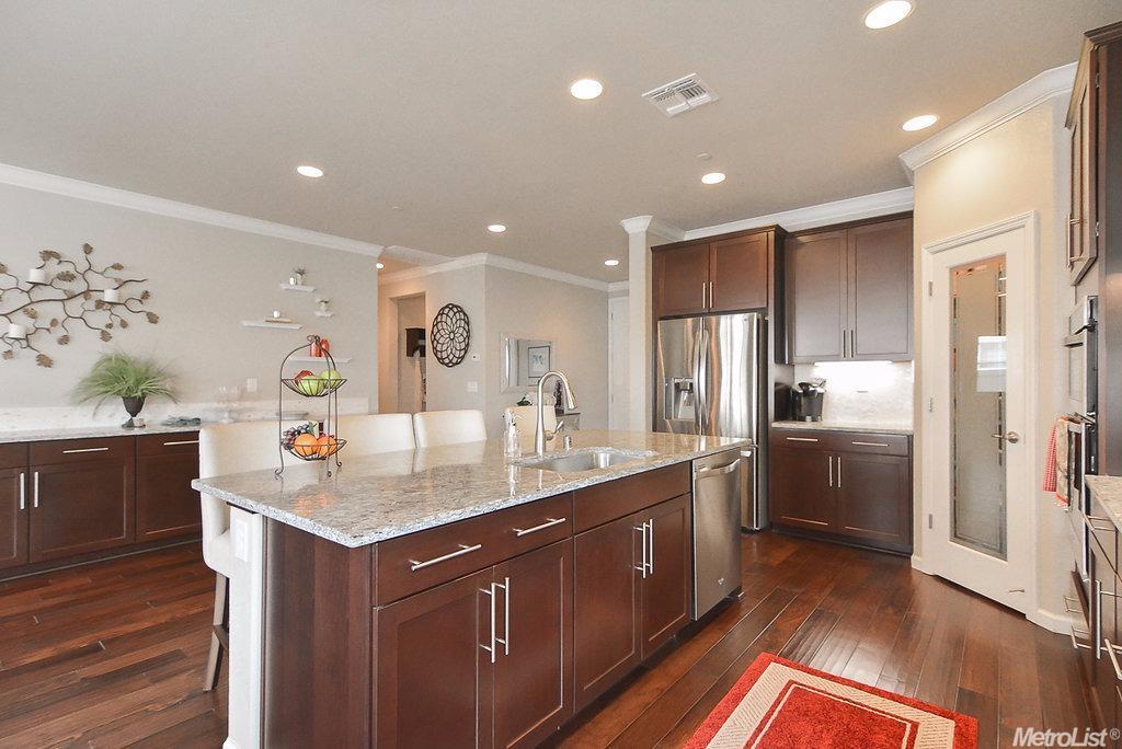 1447 Arbor Brook Dr, Manteca, CA 95336 photo 9