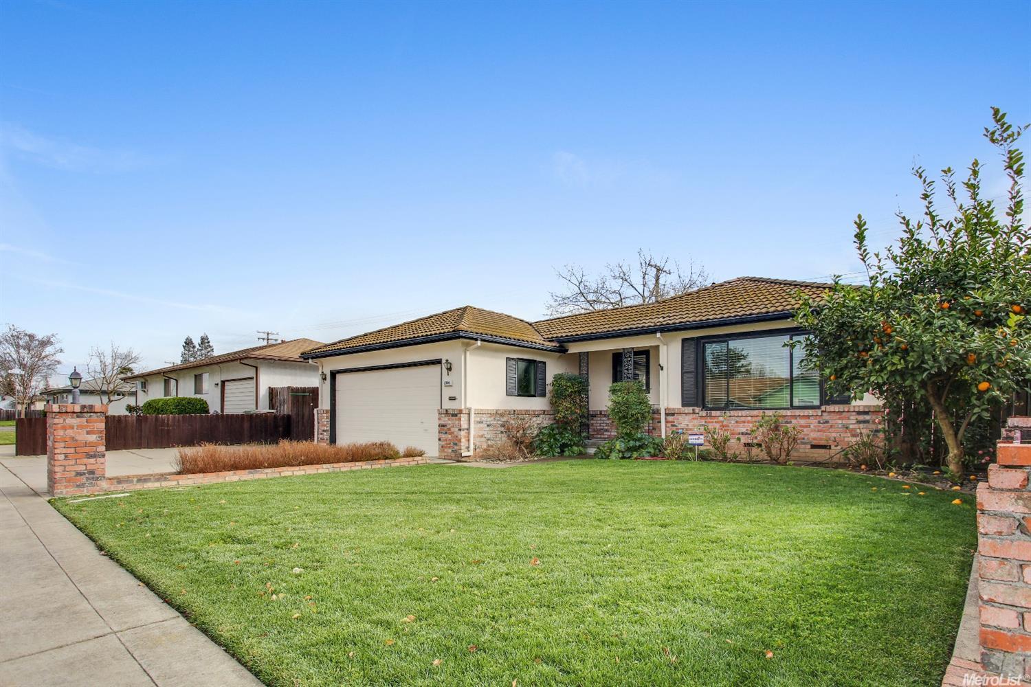 2306 Corbin Ln, Lodi, CA 95242 photo 1