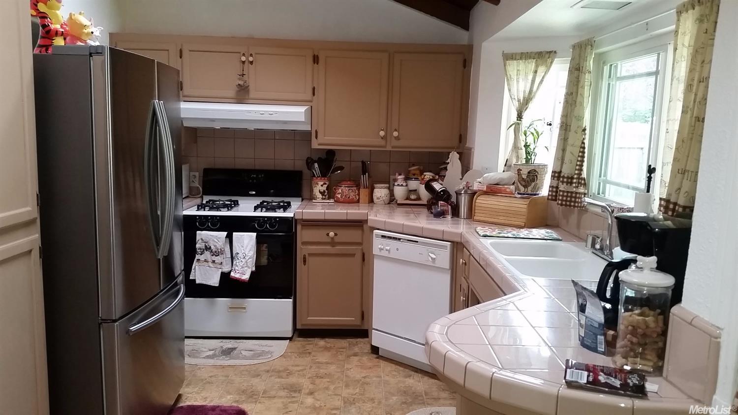 405 E Mayfair Ave, Stockton, CA 95207 photo 6