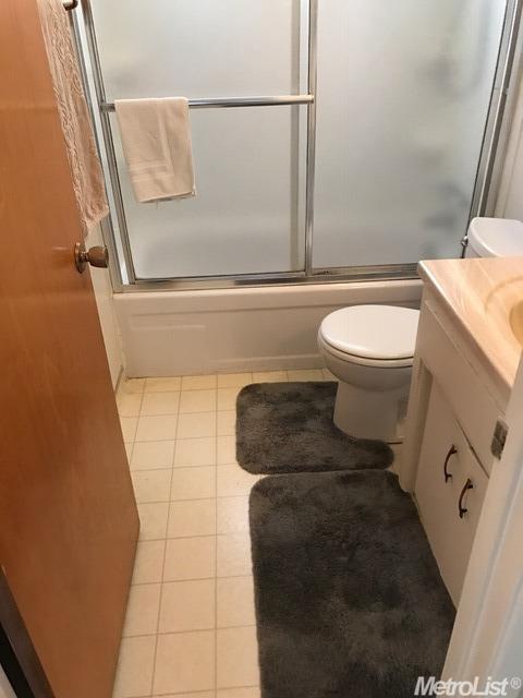 2504 Kildare Ln, Modesto, CA 95354 photo 8