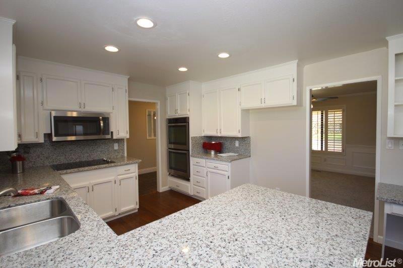 2119 W Vine St, Lodi, CA 95242 photo 3