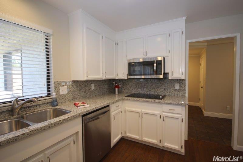 2119 W Vine St, Lodi, CA 95242 photo 5