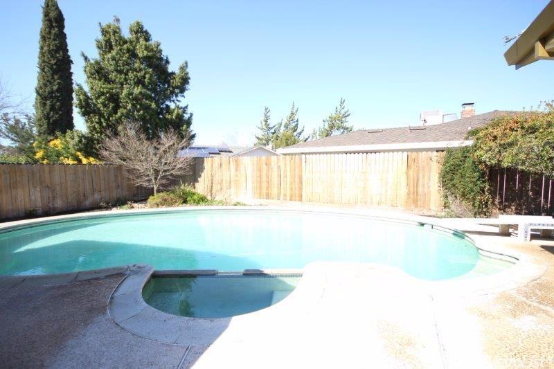 2119 W Vine St, Lodi, CA 95242 photo 25
