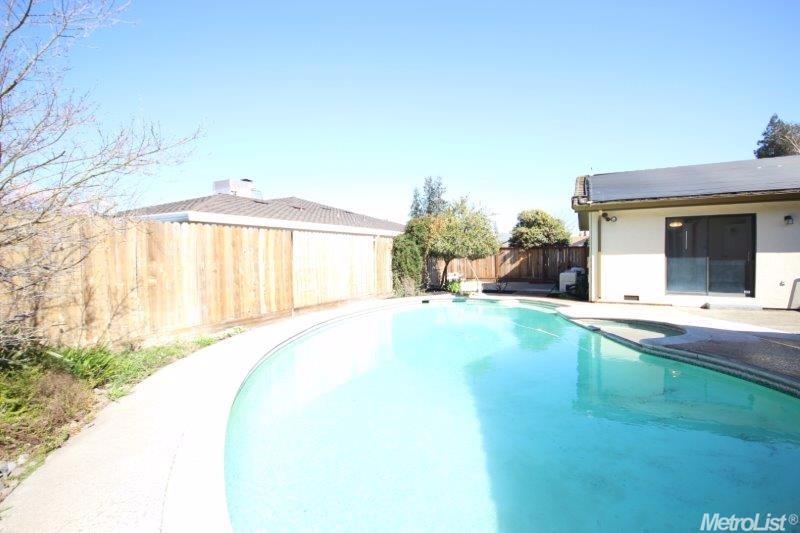 2119 W Vine St, Lodi, CA 95242 photo 26