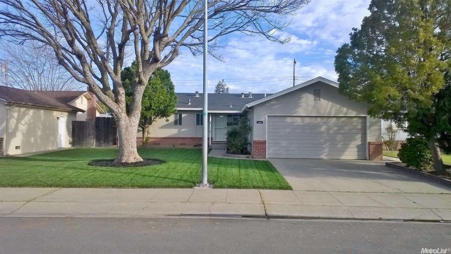 1901 Capell Dr, Lodi, CA 95242 photo 1