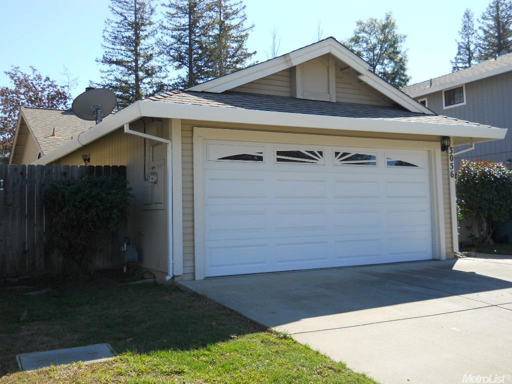 3056 Wolfe Ct, Antelope, CA 95843 photo 2