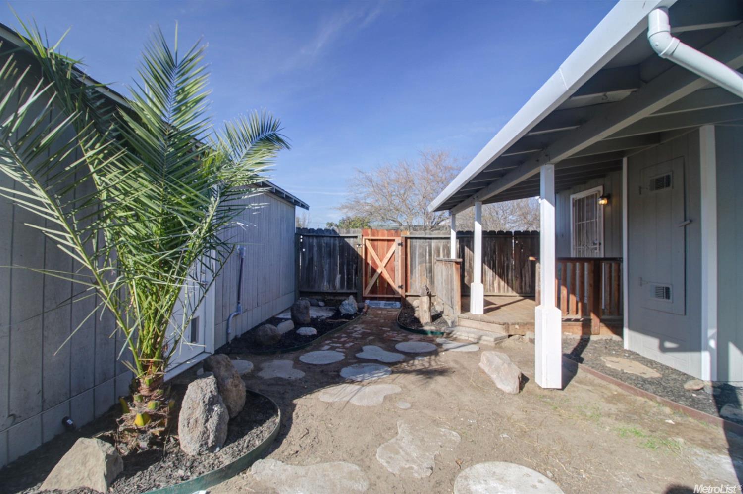 308 Stockton St, Manteca, CA 95337 photo 3