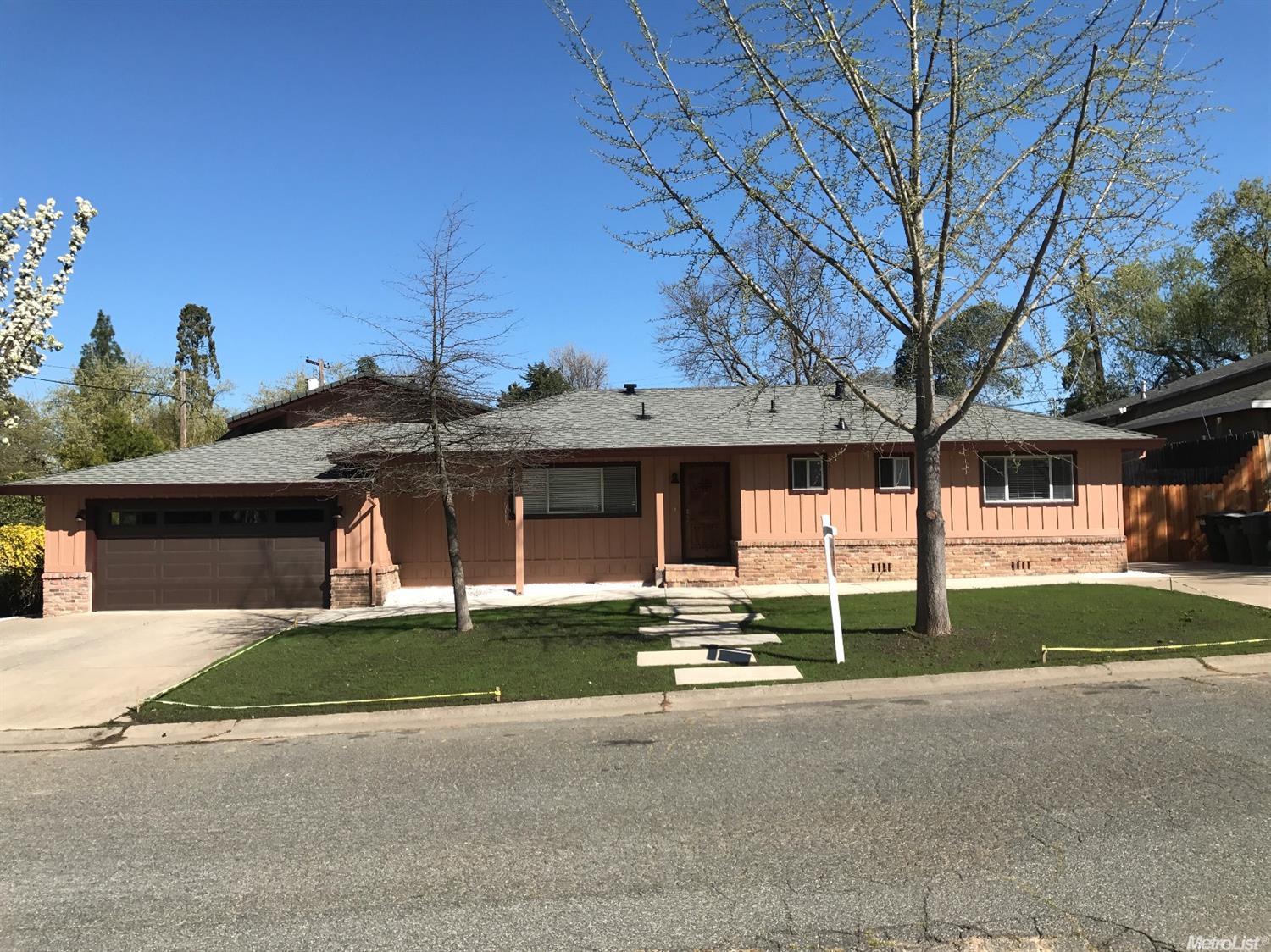4251 Oak Knoll Dr, Carmichael, CA 95608 photo 1