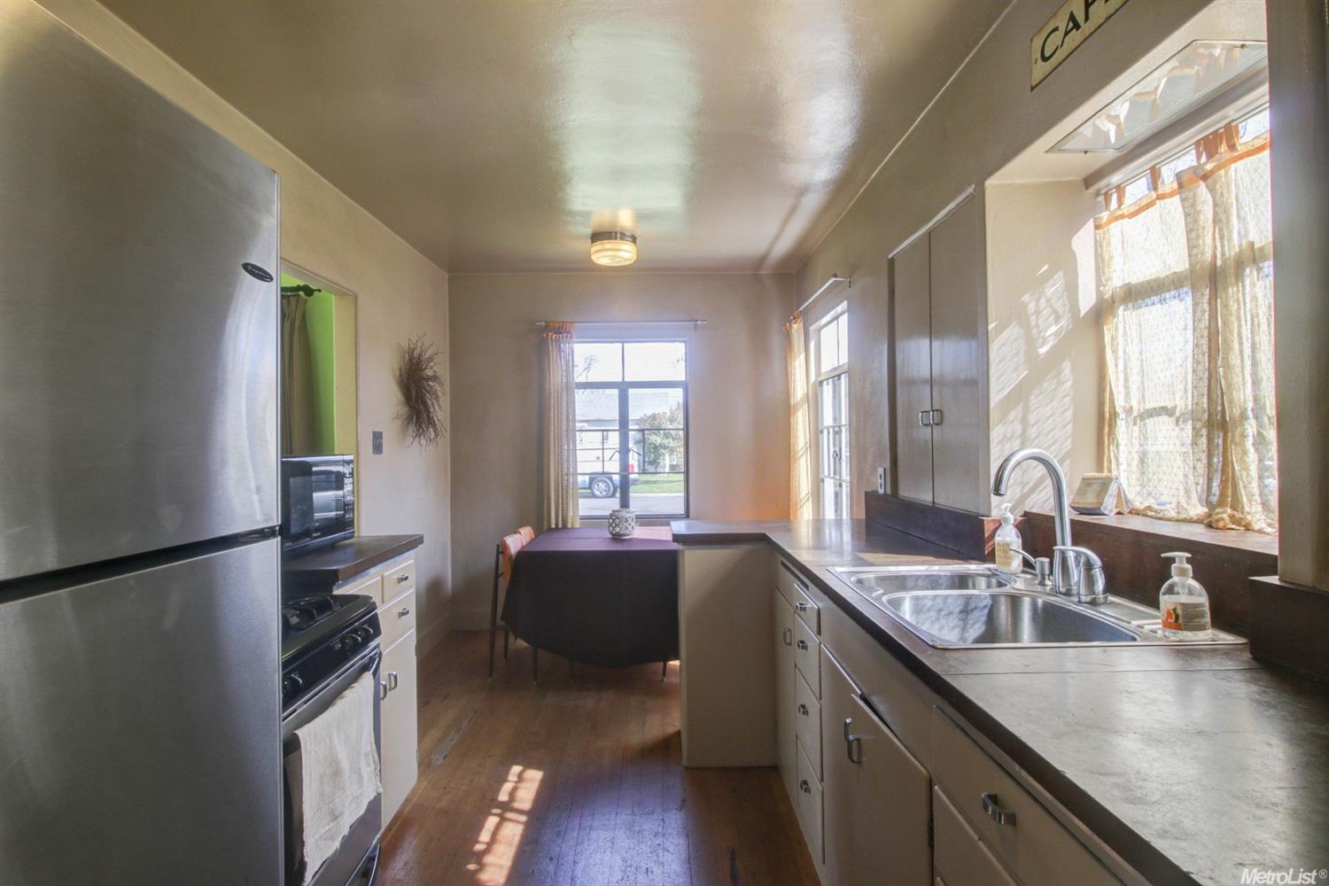 535 Ramona Ave, Modesto, CA 95350 photo 9