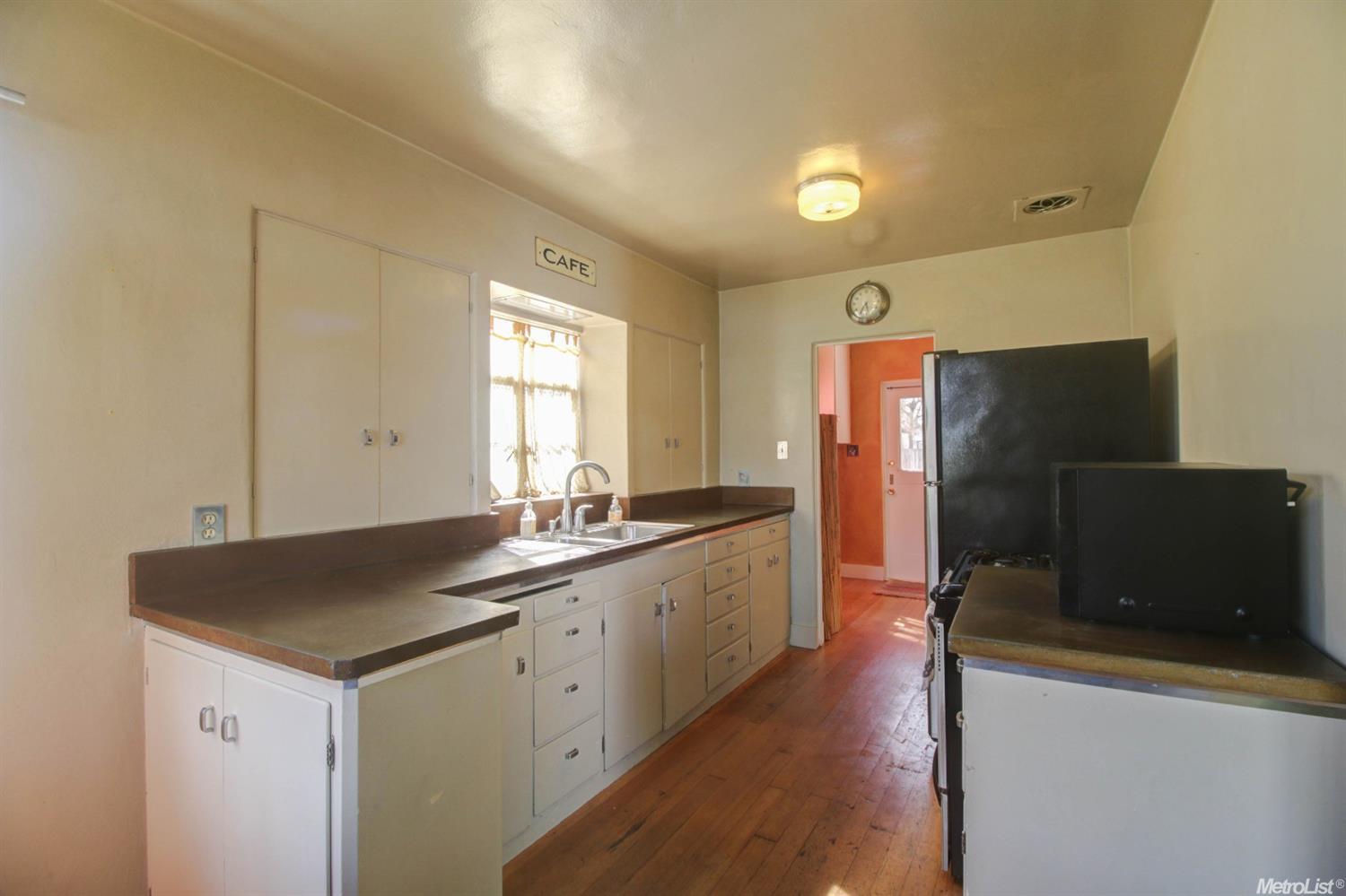535 Ramona Ave, Modesto, CA 95350 photo 8