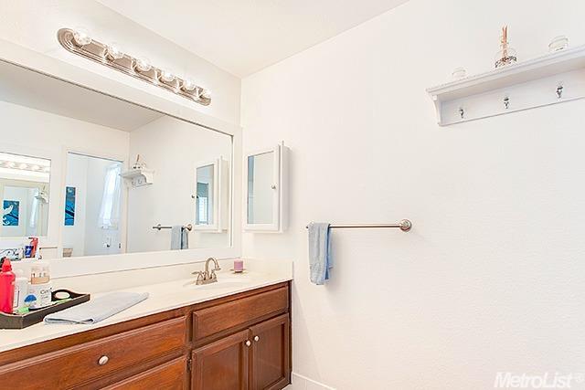 215 Palomar Dr, Lodi, CA 95242 photo 26