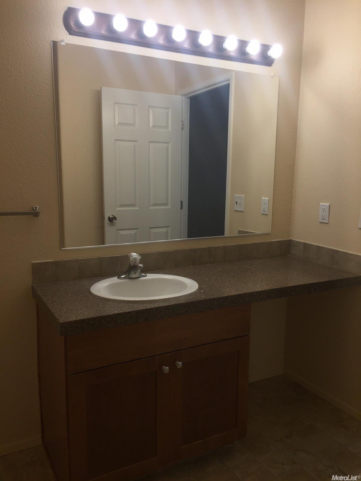 253 Quarter Cir, Davis, CA 95618 photo 5