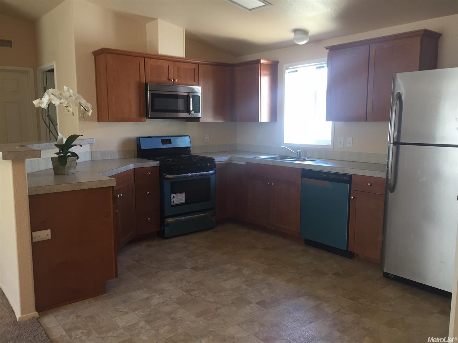 253 Quarter Cir, Davis, CA 95618 photo 3