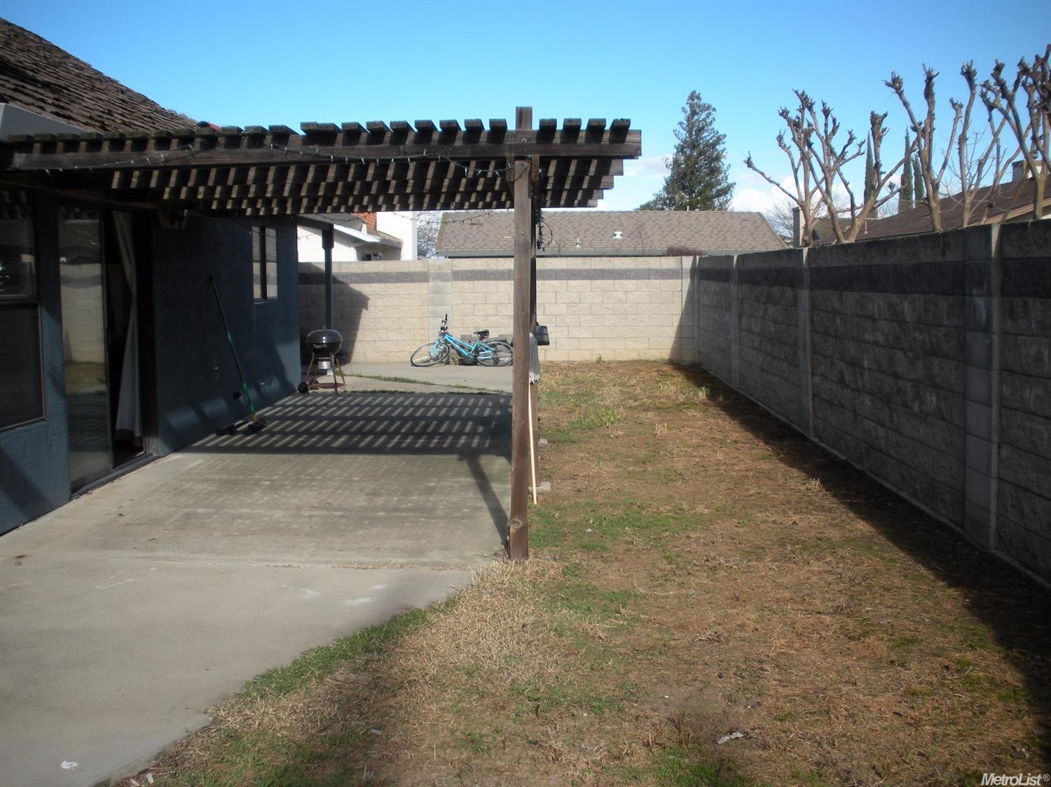 948 Mary Jane Ave, Patterson, CA 95363 photo 13