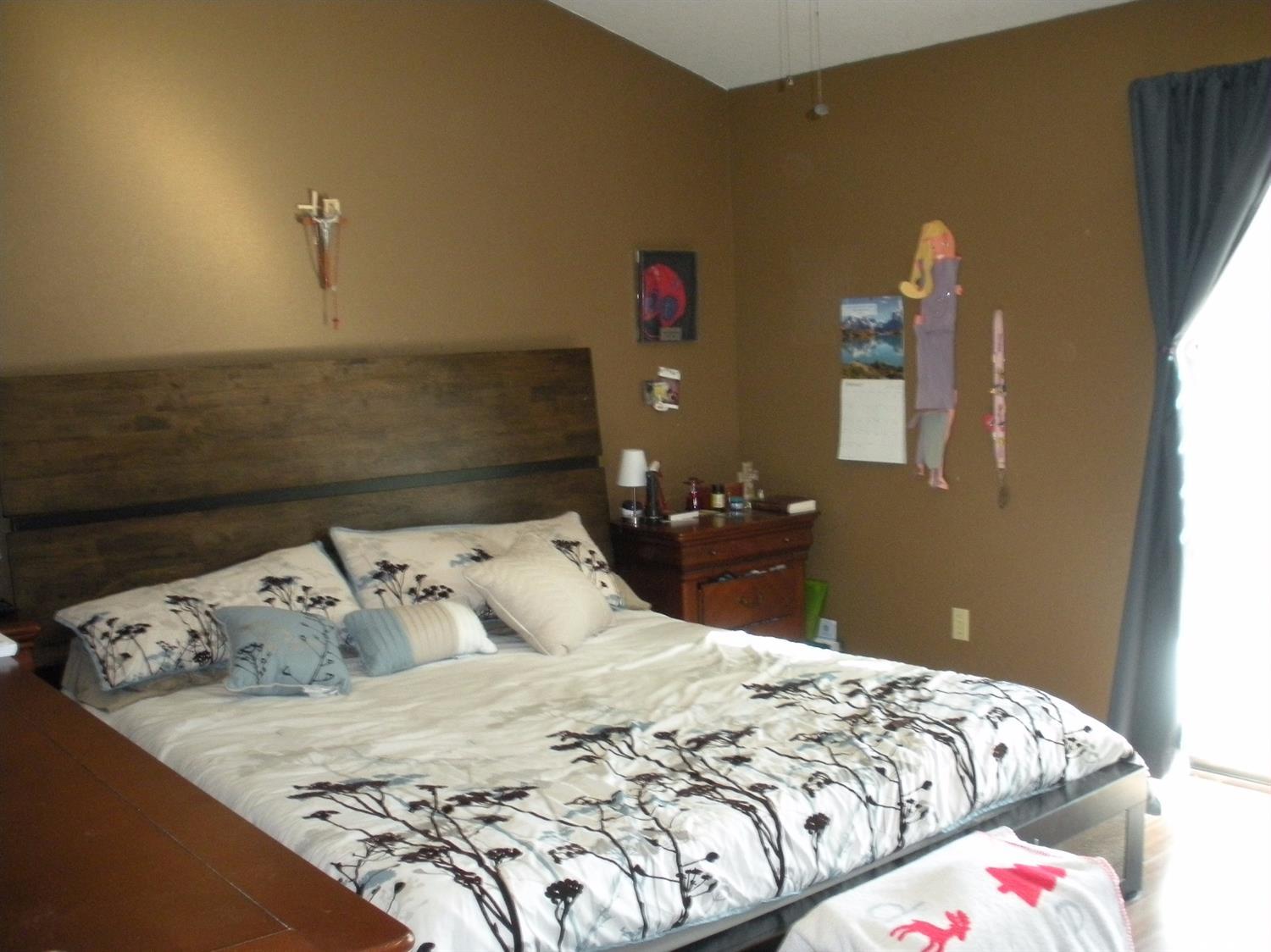 948 Mary Jane Ave, Patterson, CA 95363 photo 9
