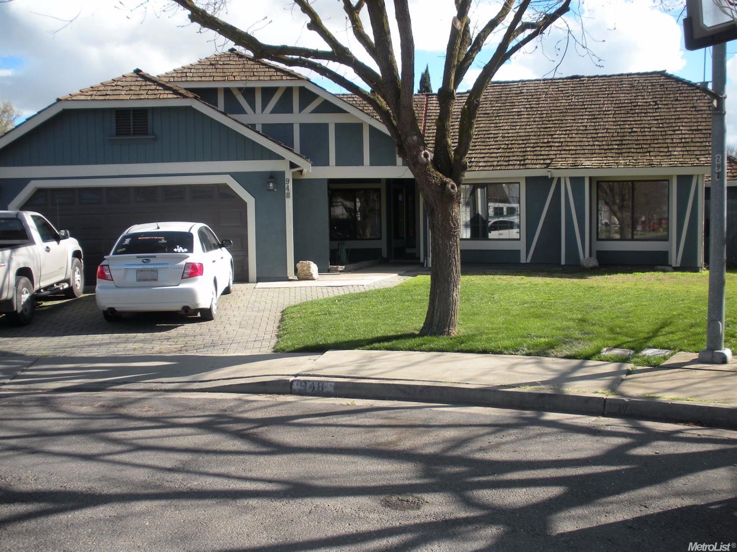 948 Mary Jane Ave, Patterson, CA 95363 photo 1