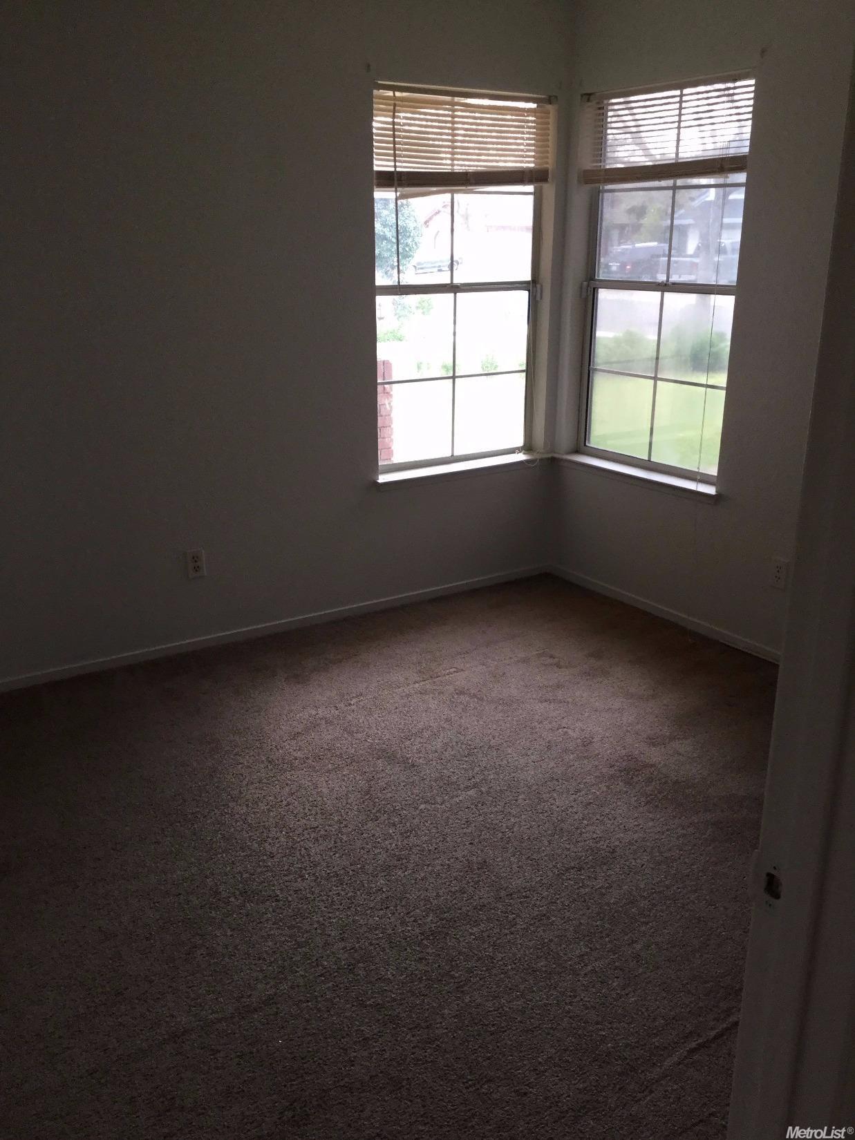 1300 Riverette Dr, Modesto, CA 95351 photo 9