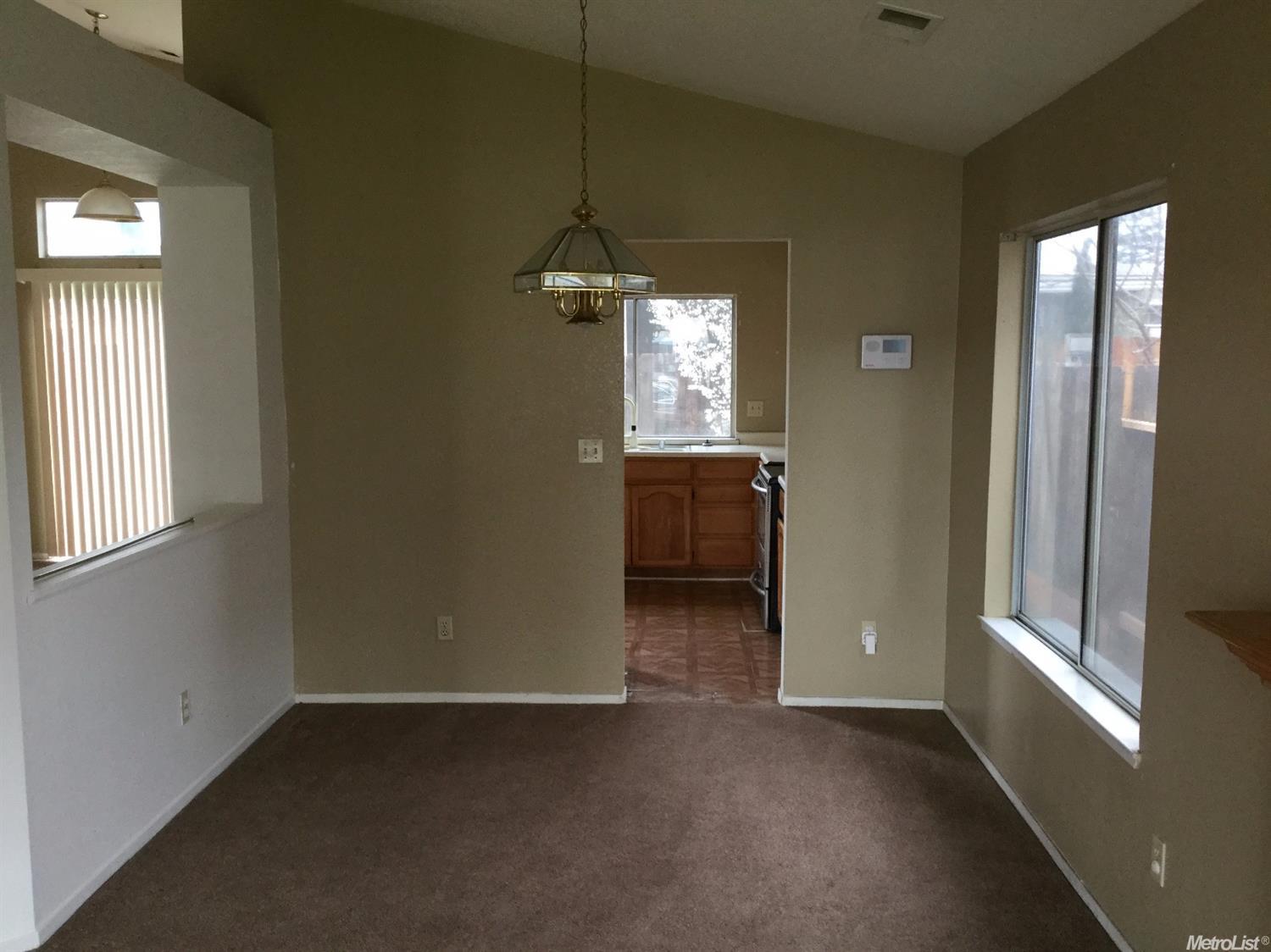 1300 Riverette Dr, Modesto, CA 95351 photo 5