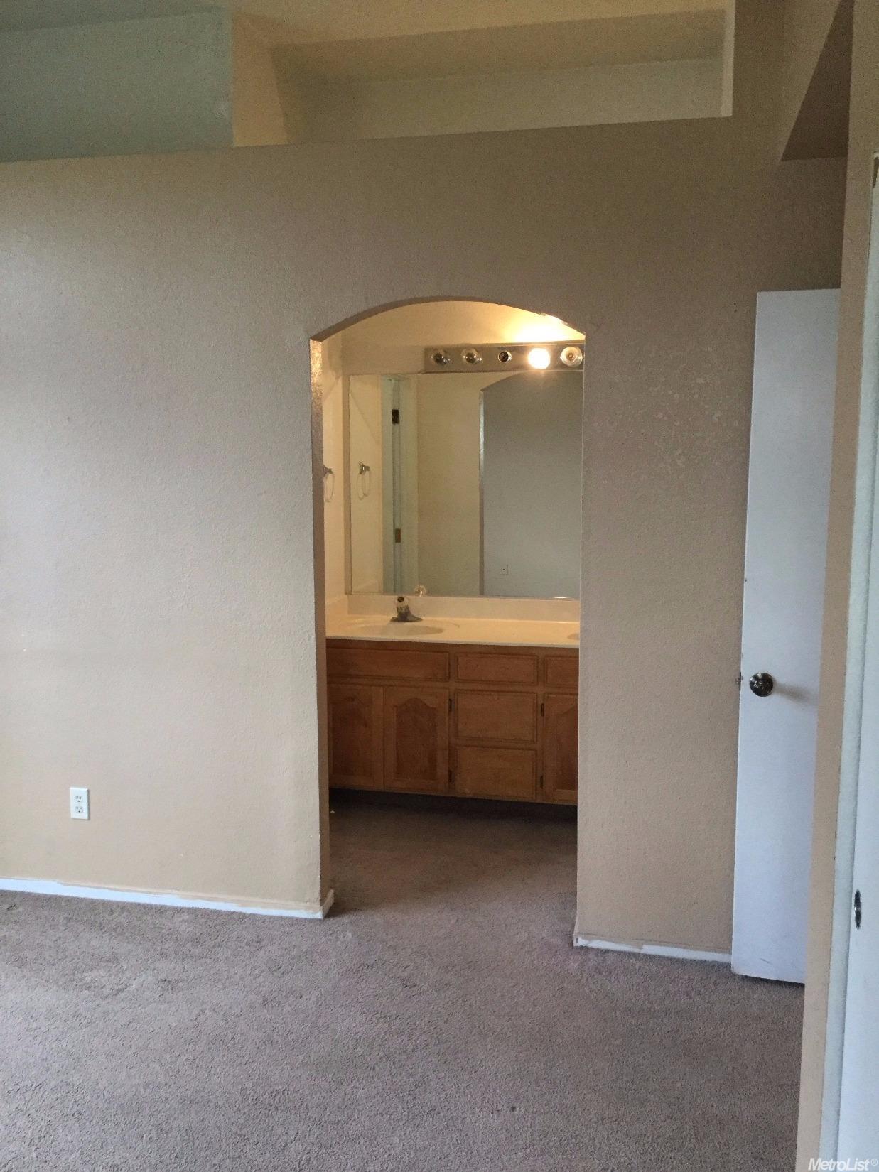 1300 Riverette Dr, Modesto, CA 95351 photo 12