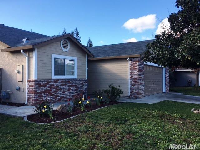 753 Danielle St, Escalon, CA 95320 photo 1