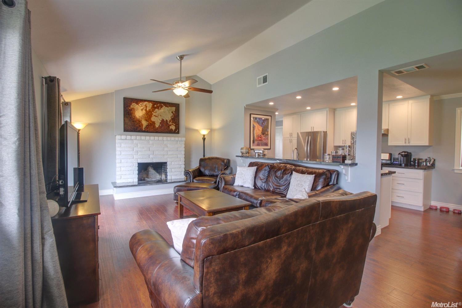 1317 Satariano Ln, Modesto, CA 95355 photo 5