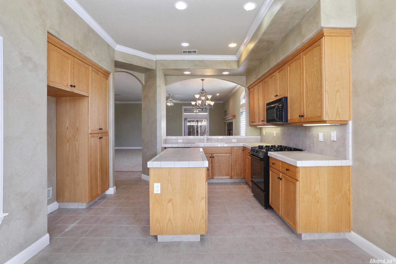 1519 Bird Ln, Lodi, CA 95242 photo 3