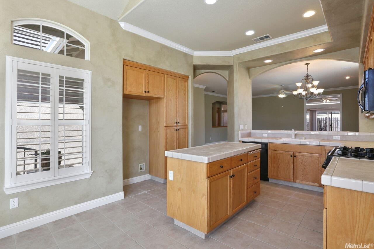 1519 Bird Ln, Lodi, CA 95242 photo 4