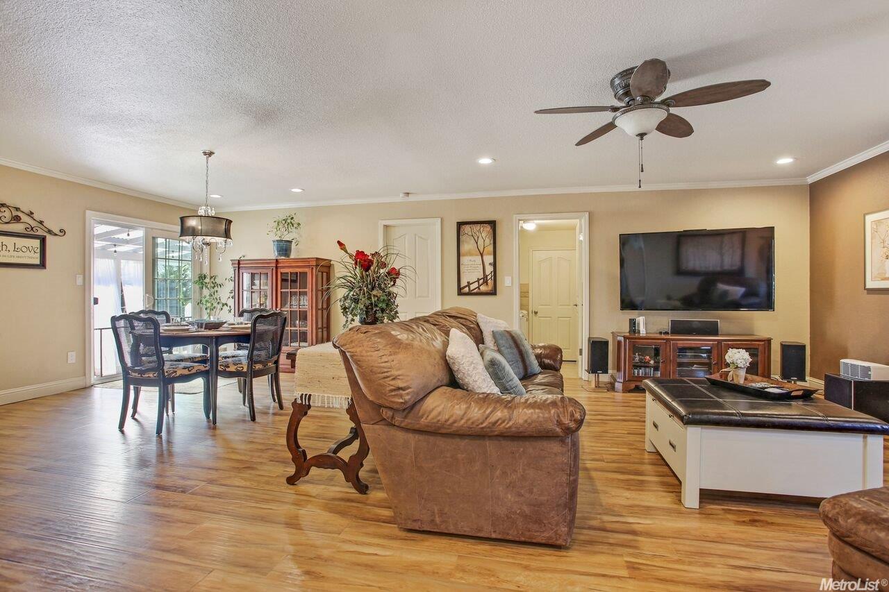 842 Kramer, Lodi, CA 95242 photo 14