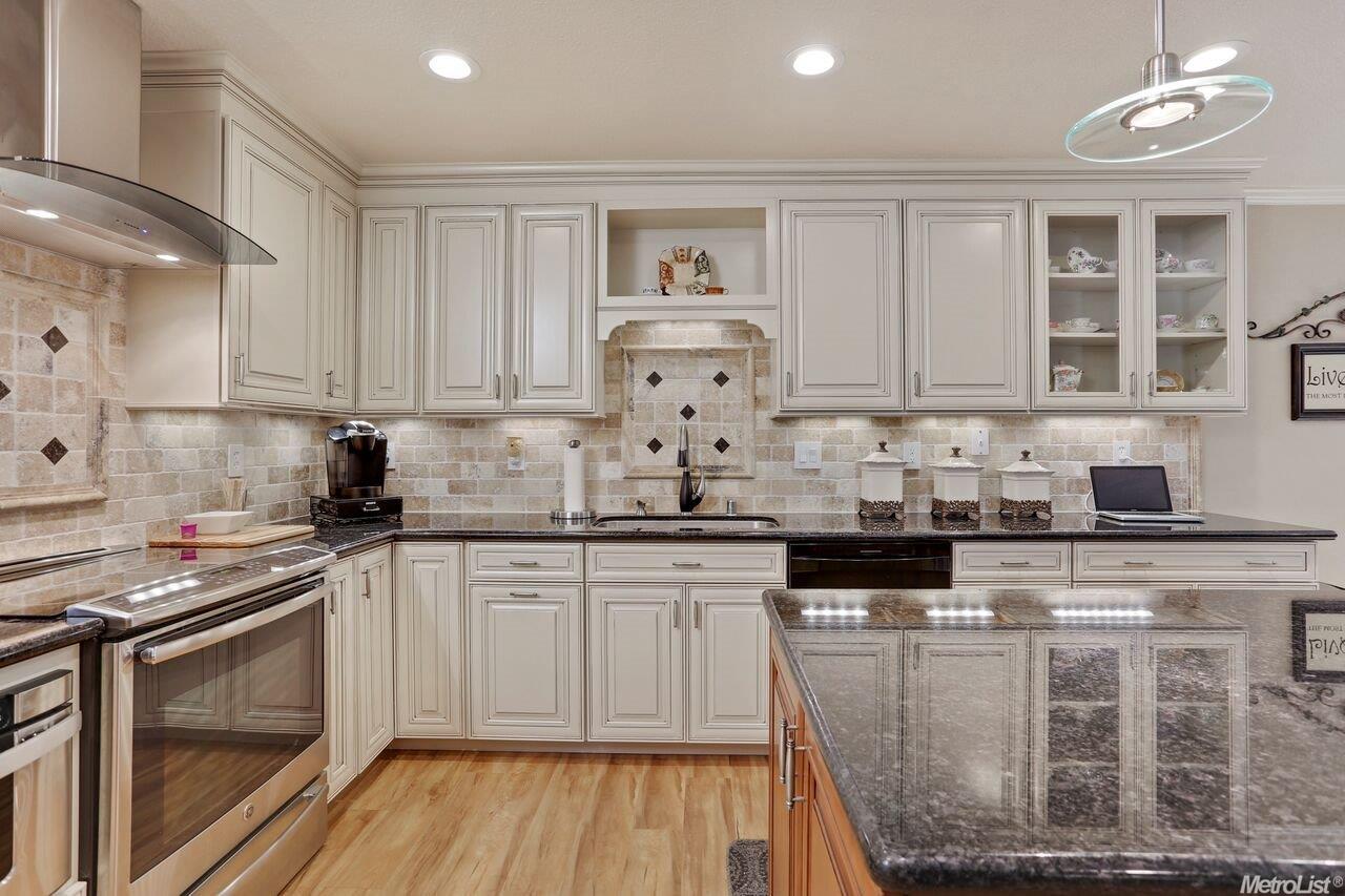 842 Kramer, Lodi, CA 95242 photo 8