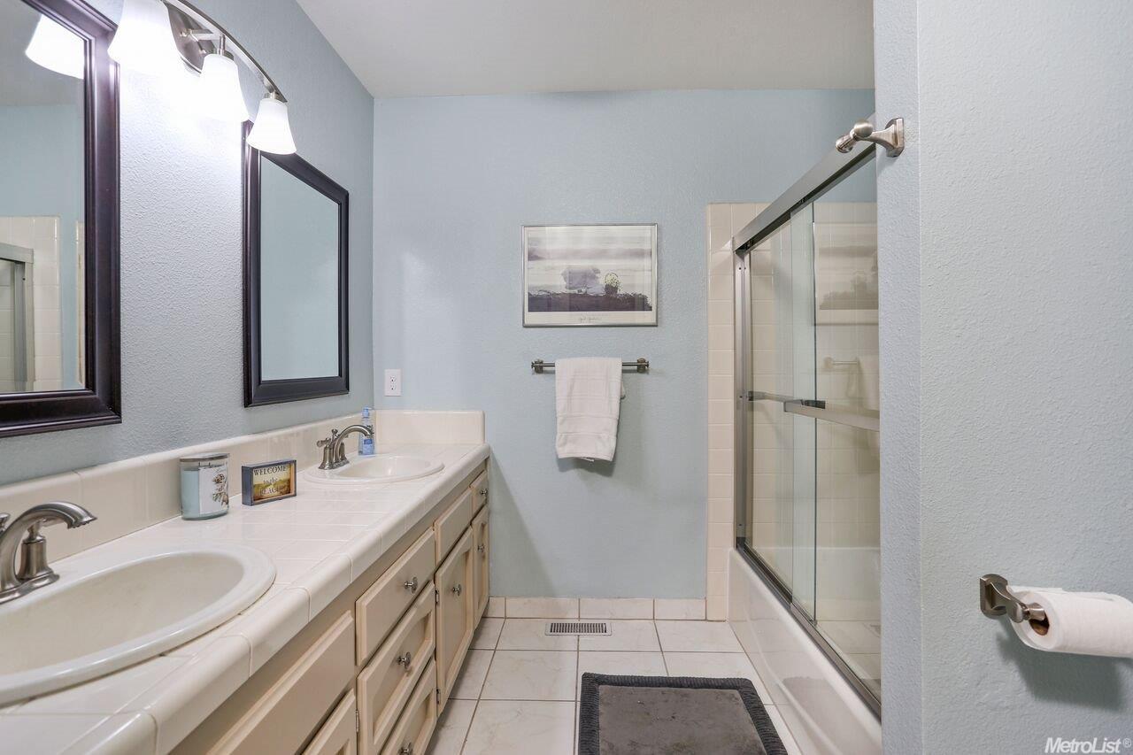 842 Kramer, Lodi, CA 95242 photo 19
