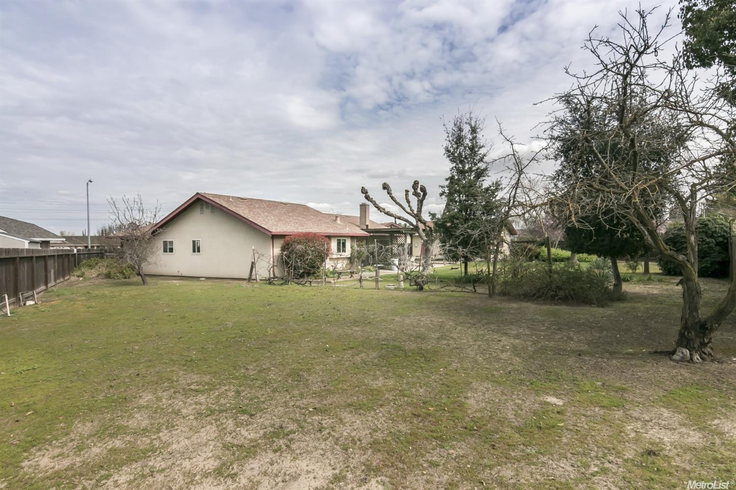 945 Foxfire Dr, Manteca, CA 95337 photo 27
