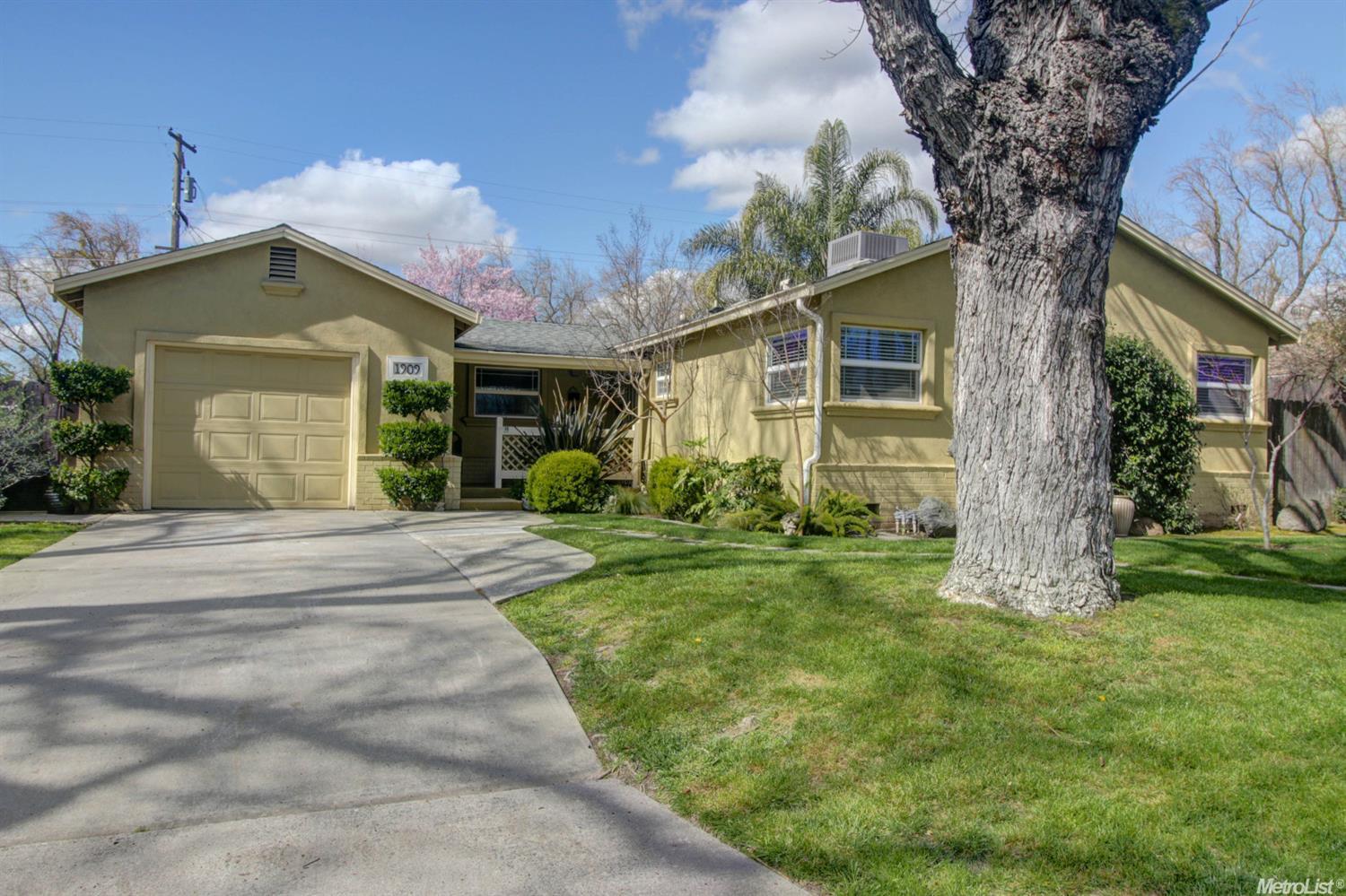 1909 Winning Ave, Modesto, CA 95350 photo 1