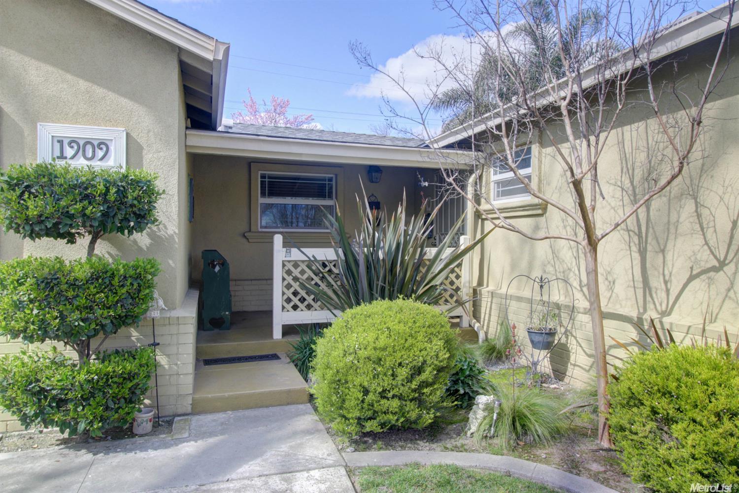 1909 Winning Ave, Modesto, CA 95350 photo 4