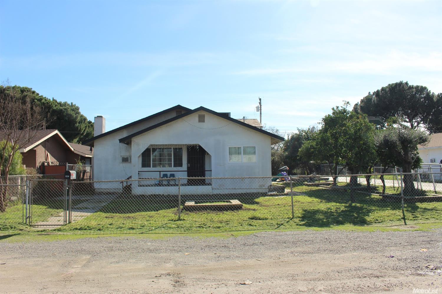 1214 Garden Ave, Modesto, CA 95351 photo 1