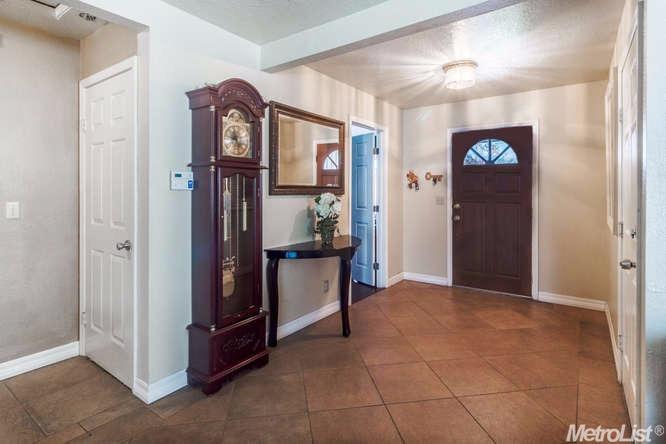 15301 Cambridge, Lathrop, CA 95330 photo 4