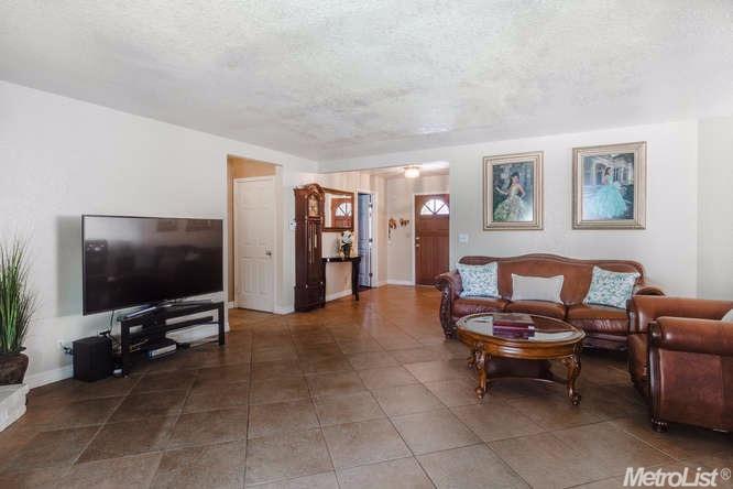 15301 Cambridge, Lathrop, CA 95330 photo 7