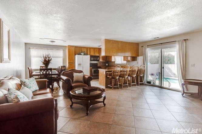 15301 Cambridge, Lathrop, CA 95330 photo 5