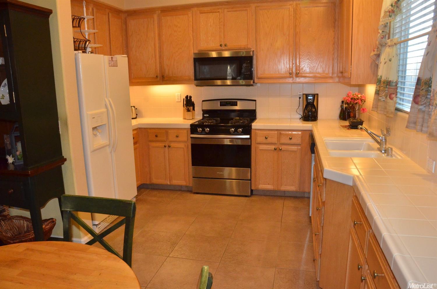 231 De Bord Dr, Tracy, CA 95376 photo 10