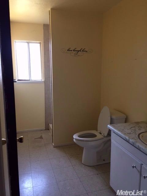 5662 10th St, Keyes, CA 95328 photo 16
