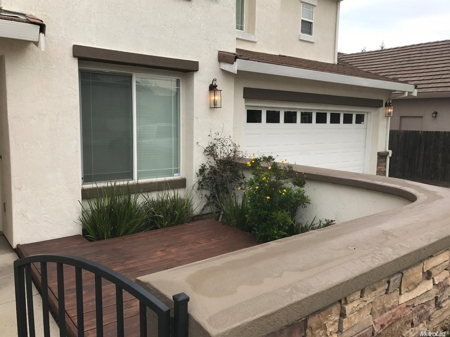 1337 Esplanade Dr, Merced, CA 95348 photo 2