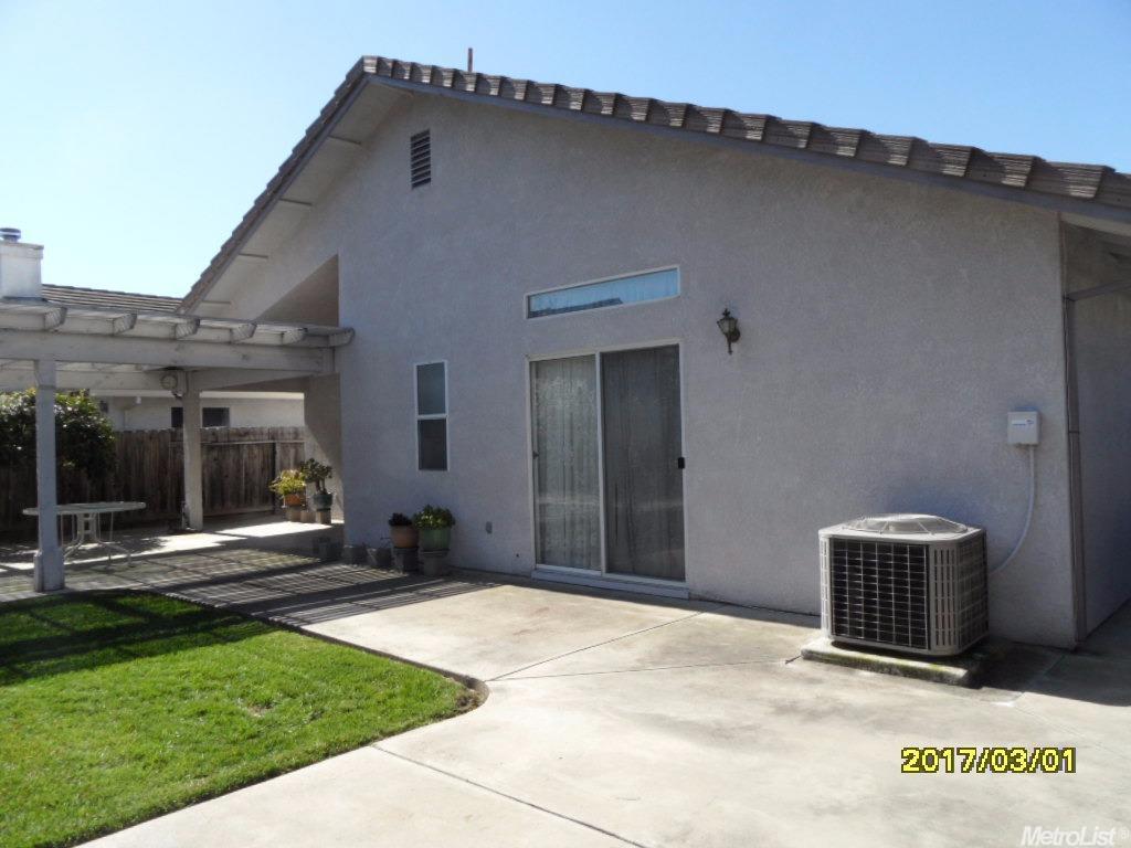 4692 Cayman Ct, Stockton, CA 95210 photo 1