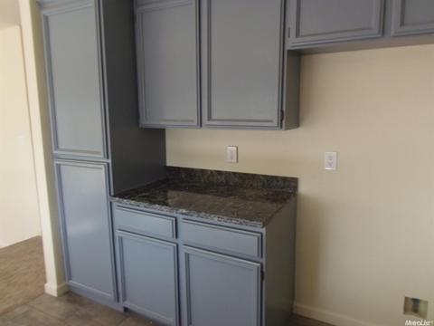 314 Village Cir, Winters, CA 95694 photo 5