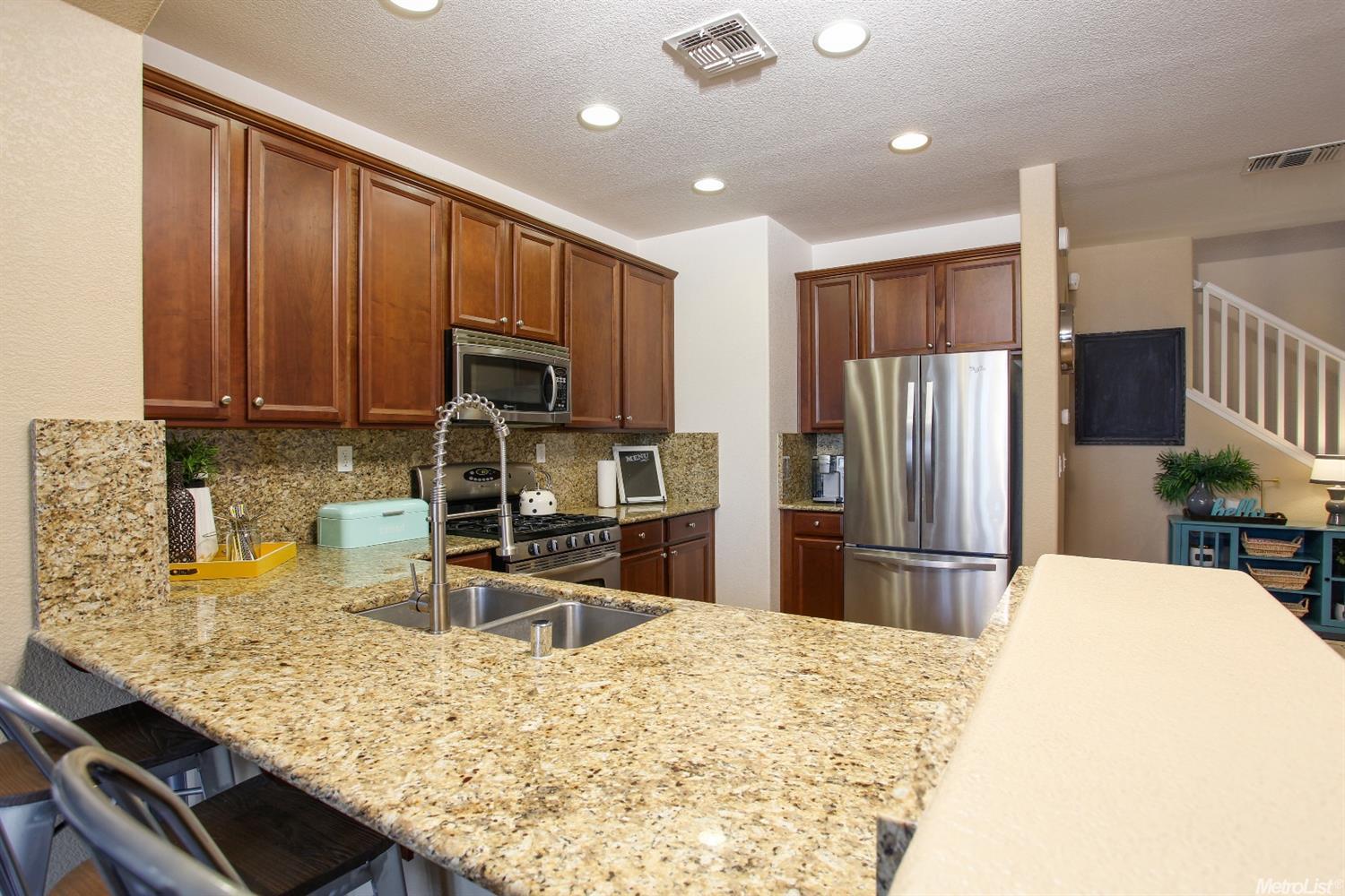 2833 Crested Bobwhite St, Modesto, CA 95355 photo 3