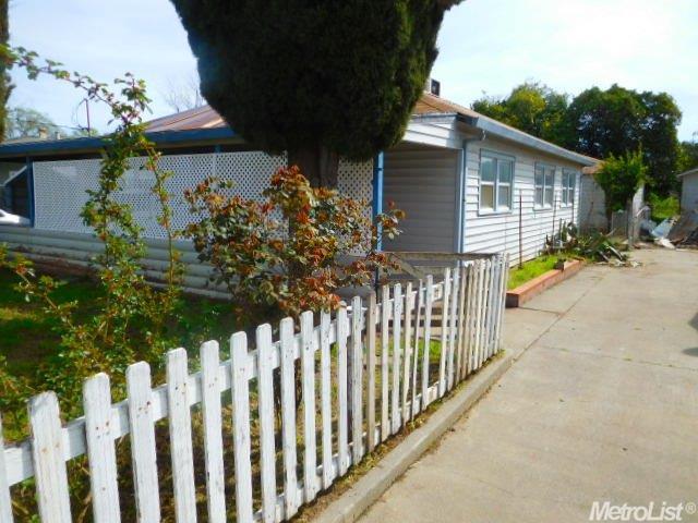 442 Russell St, Winters, CA 95694 photo 12