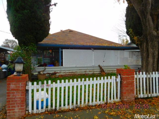 442 Russell St, Winters, CA 95694 photo 1