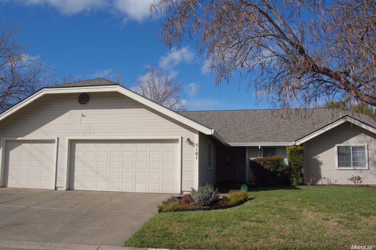 5101 Walnut Place Ln, Carmichael, CA 95608 photo 1